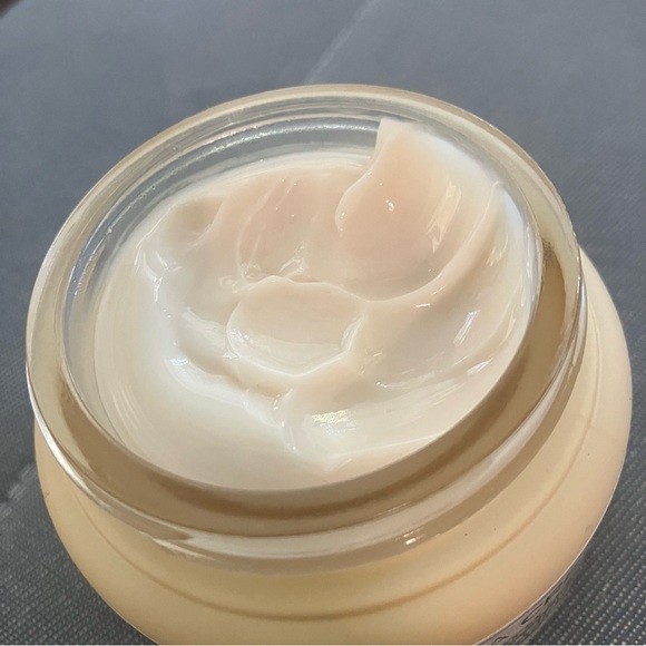 IT Cosmetics Confidence in a Cream - Anti-Aging Armour 2oz - Picture 2 of 8
